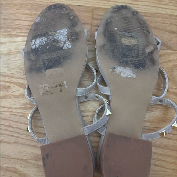 Cream and Gold Studded Sandals heels size 8 EUC - Picture 4 of 4